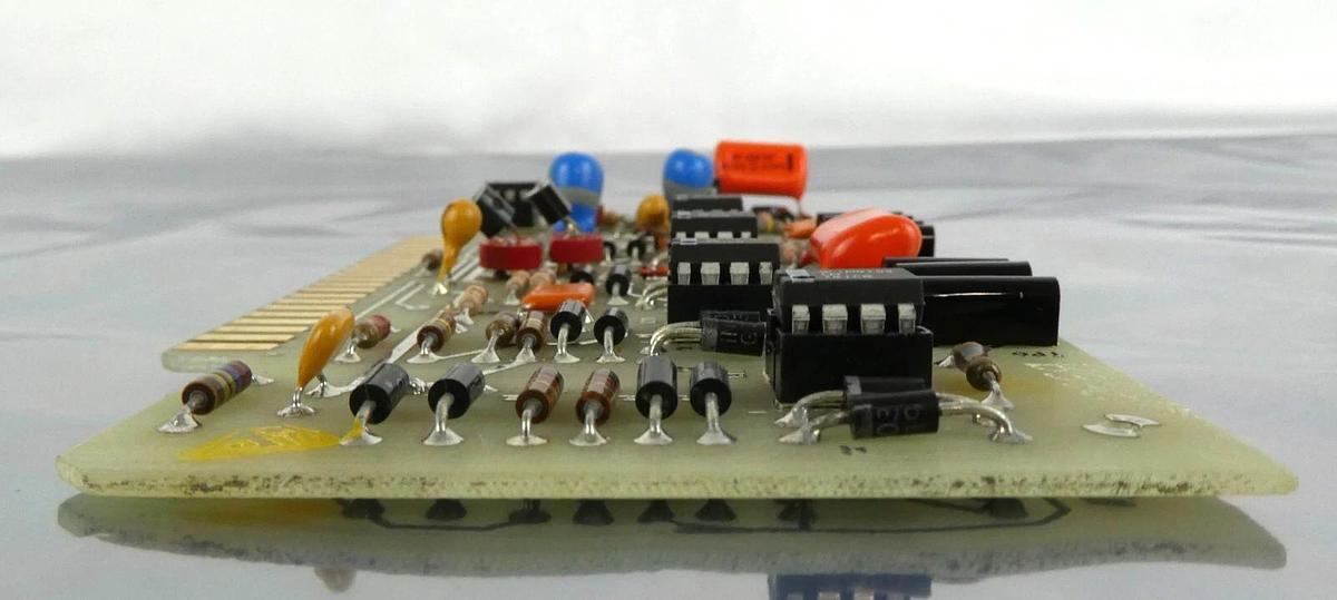 Used Varian VSEA D7389002 Floodgun Controller PCB Card D-F9953002 Spare