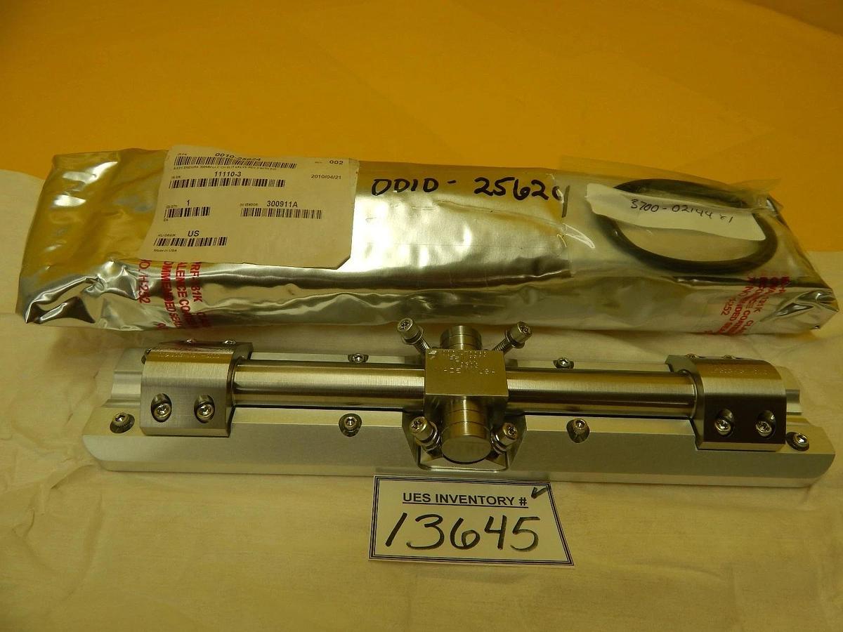 Used AMAT Applied Materials 0010-25624 300mm Slit Valve Assembly 3700-02144 Used