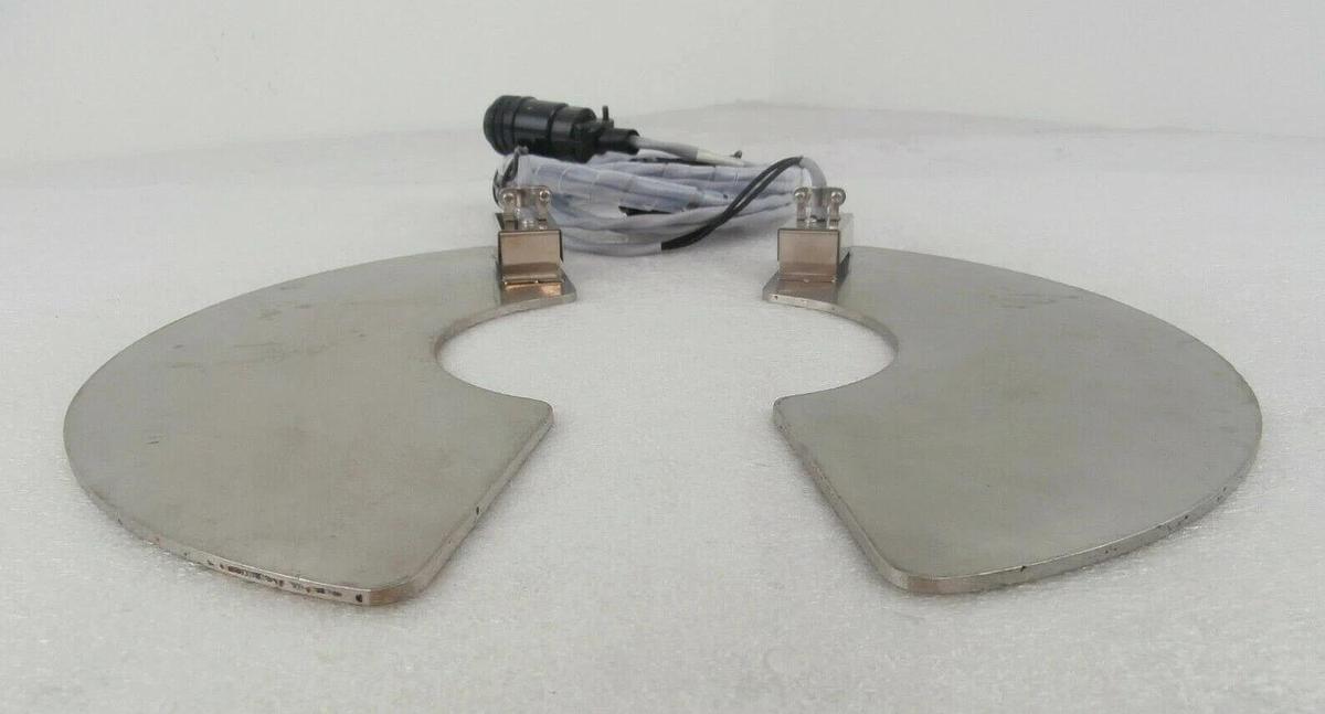 Used TEL Tokyo Electron Heater Set of 2 3S87-051891-11 3S87-051892-11 Trias Working