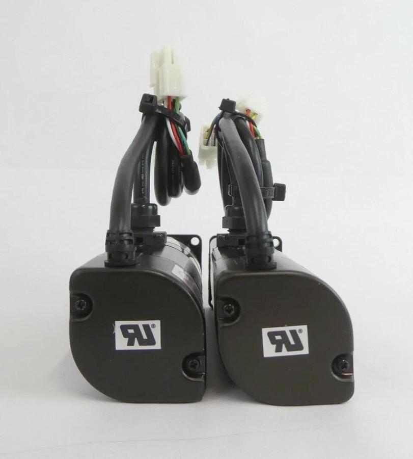 Yaskawa SGM-01U3B4CL Servo Motor Reseller Lot of 5 New Surplus
