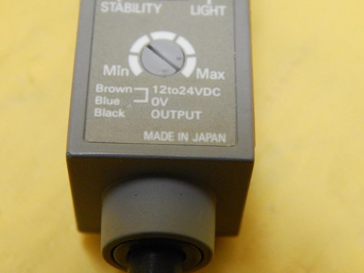 Used Omron E3L-2DC4 Photoelectric Switch Reseller Lot of 4 Used Working