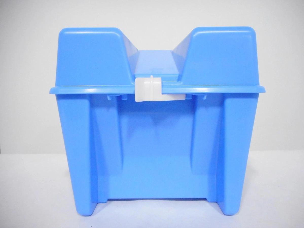 Entegris 126-1077-0603 Wafer Storage Box E208 Reseller Lot of 36 New Surplus