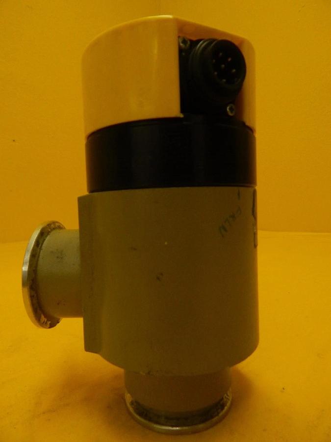 Used Balzers EVA 040 P Vacuum Right Angle Valve BP V16 001 BPV16001 Used Working