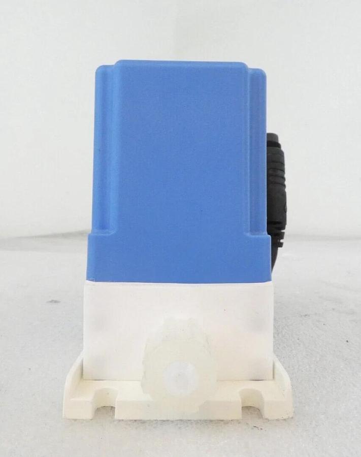 Used Entegris 6500-T5-F03-XXX-M-P2-U1-M37 NT Integrated Flow Controller Working