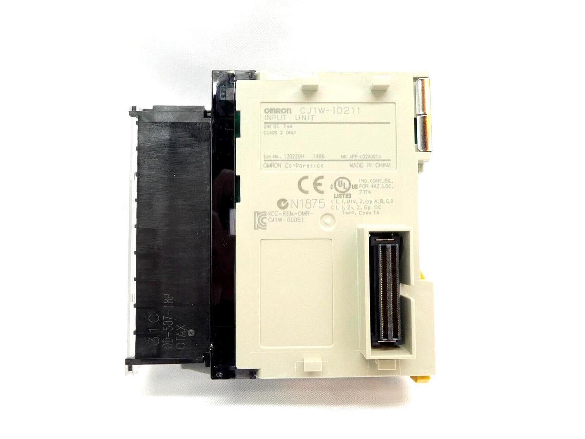 Used Omron SYSMAC Programmable Logic Controller PLC CJ2M-CPU33 CJ1W-PD025 CJ1W-ID211