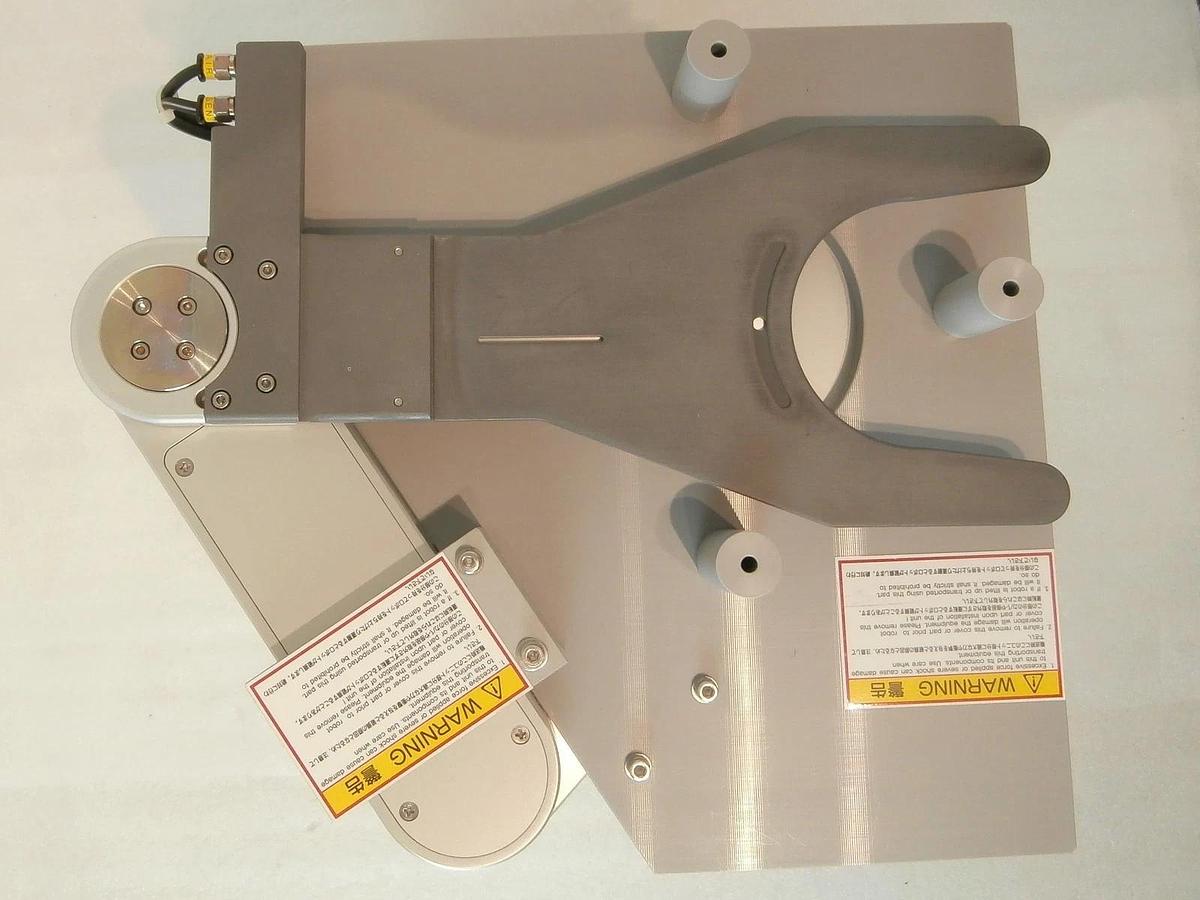 Used Hitachi CR-712 Series Wafer Handling Clean Robot w/Cables FEM-312 EFEM Working
