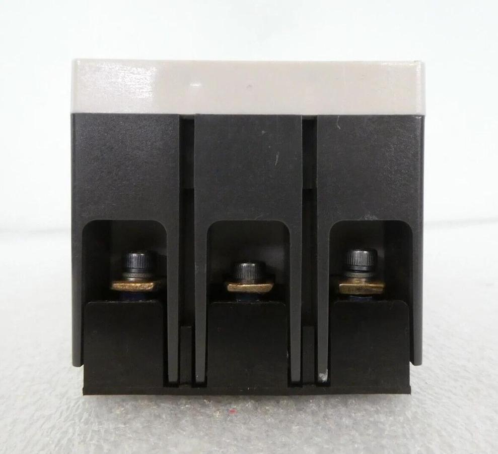 Used Eaton EGE3050FFG E125E 3-Pole Industrial Circuit Breaker Lot of 5 Working Spare