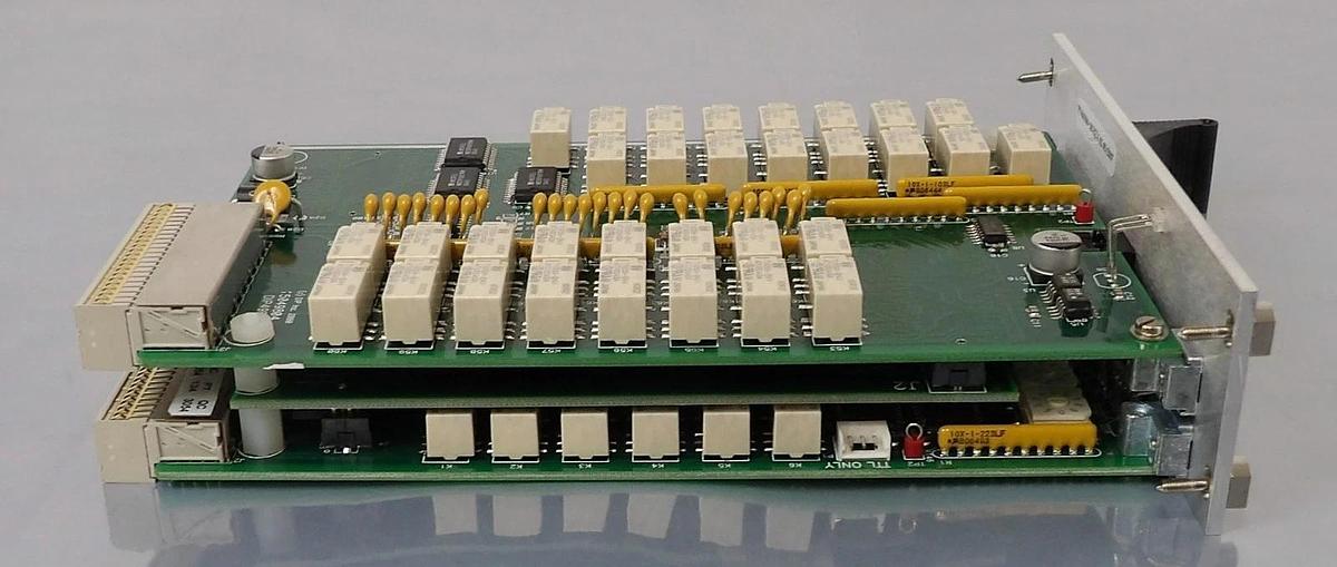 Used MKS Instruments CDN500-38 Etch DPS Interlock Module PCB Card AMAT 0190-17694