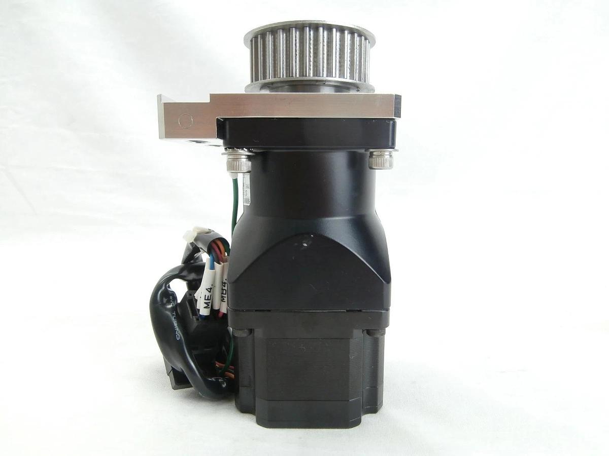 Used Sanyo Denki 103F7851-80HXL4 Stepping Motor StepSyn Actuator RH-14-50-CC-SP Used