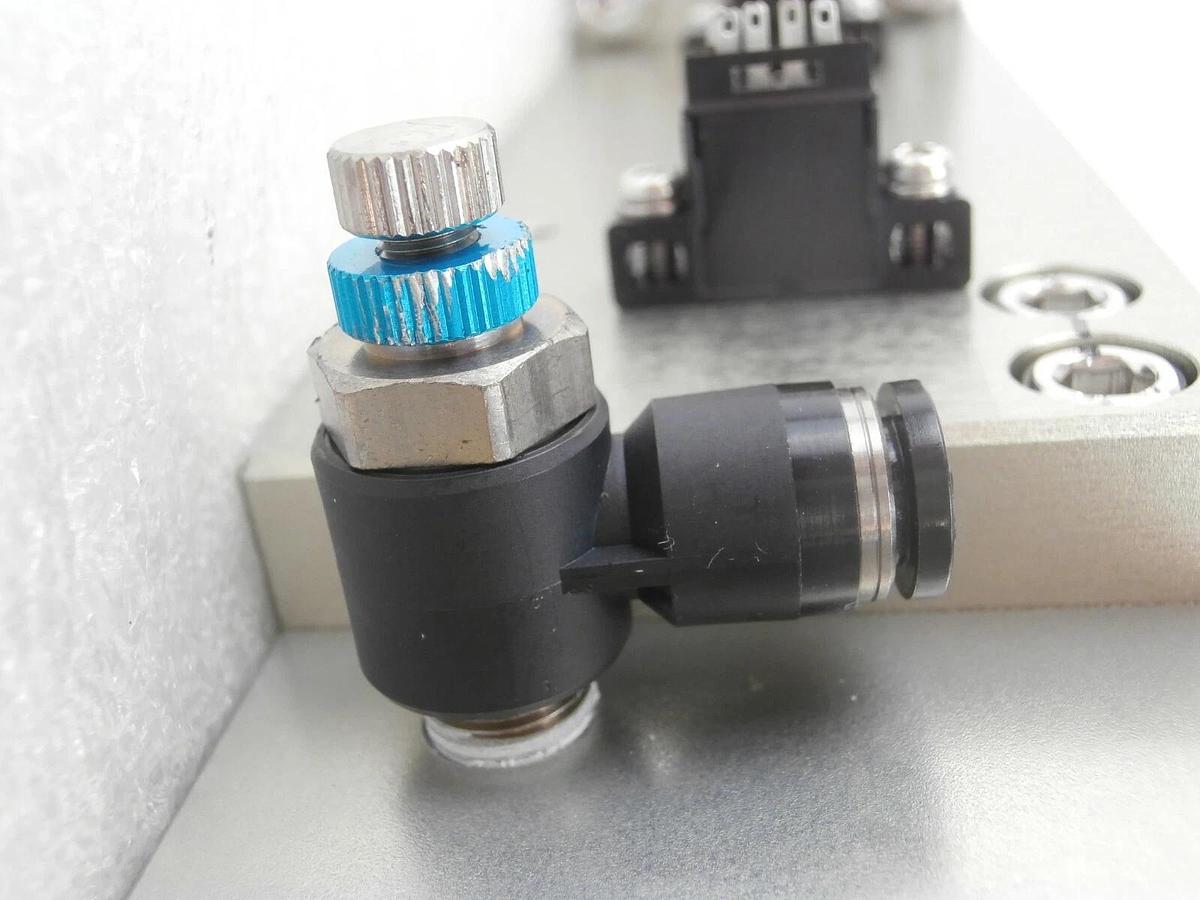 Used V-Tex 172B336x48DCPR03 Pneumatic Slit Valve ROLLCAM Hitachi M-712E Copper Spare