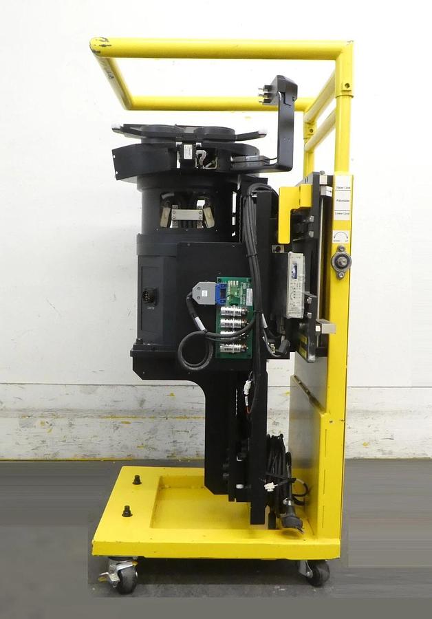Used Sinfonia Technology SCE92100127 Dual Arm Wafer Handling Robot Untested Spare