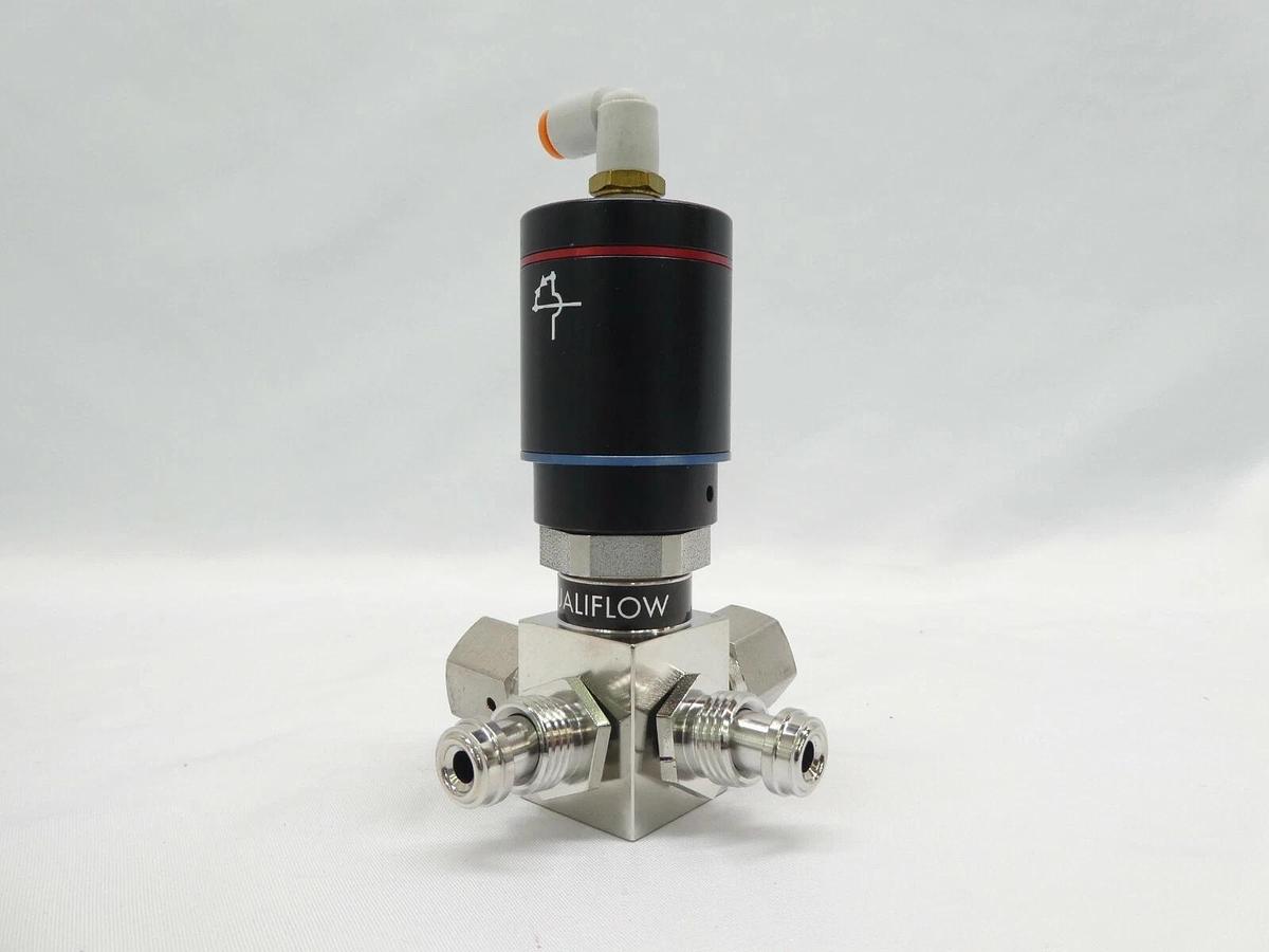 Used Qualiflow 2x10-9atm.cm3/Sec 4-Way Pneumatic Valve Lot of 4 Working Surplus