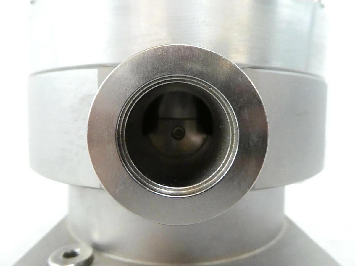 Used TPU 240 Pfeiffer Vacuum Balzers PM P01 620 Turbomolecular Pump Turbo Working