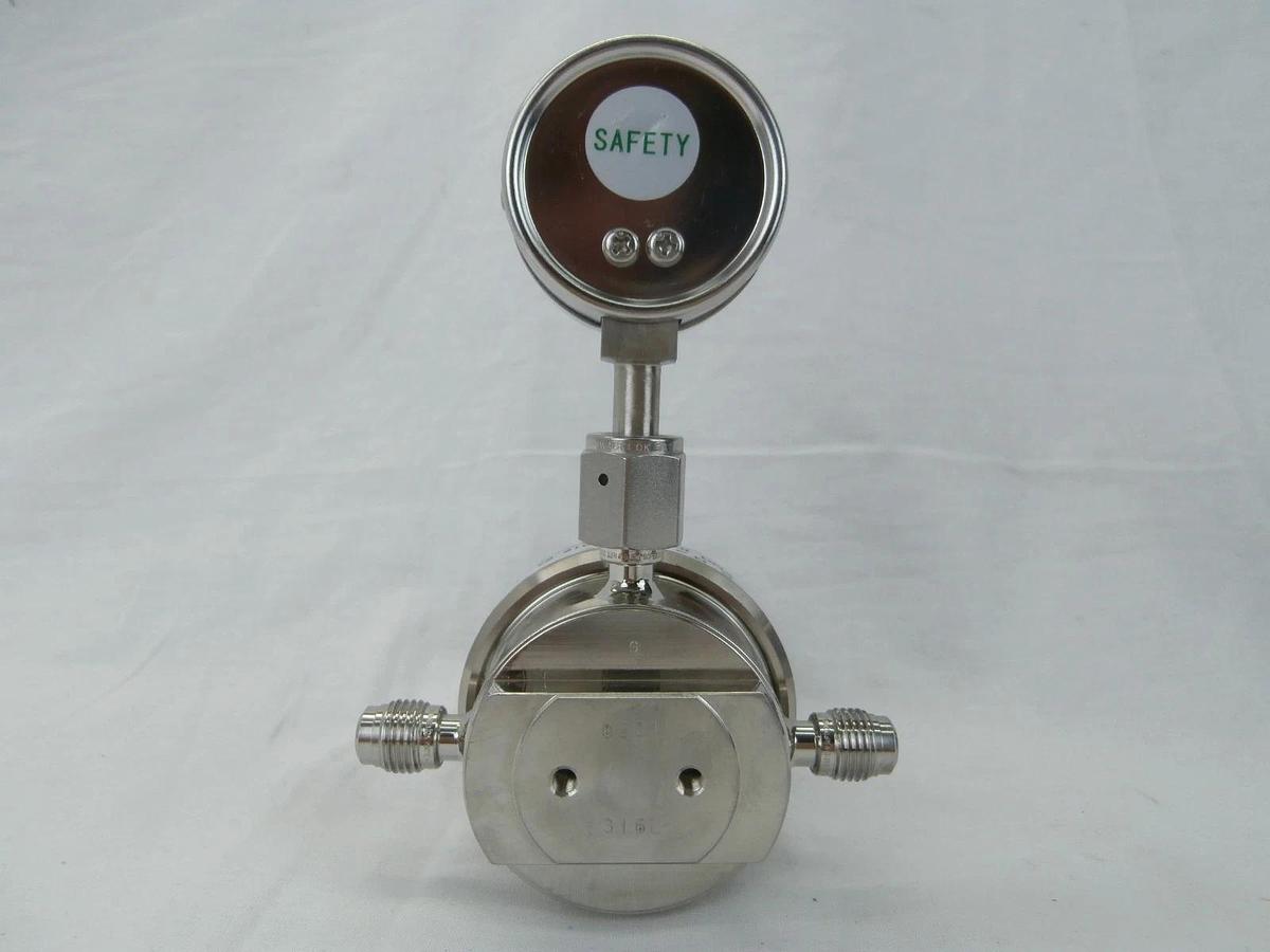 Used Yutaka Engineering ERSB-3019-WX Manual Valve Reseller Lot of 2 Used Working