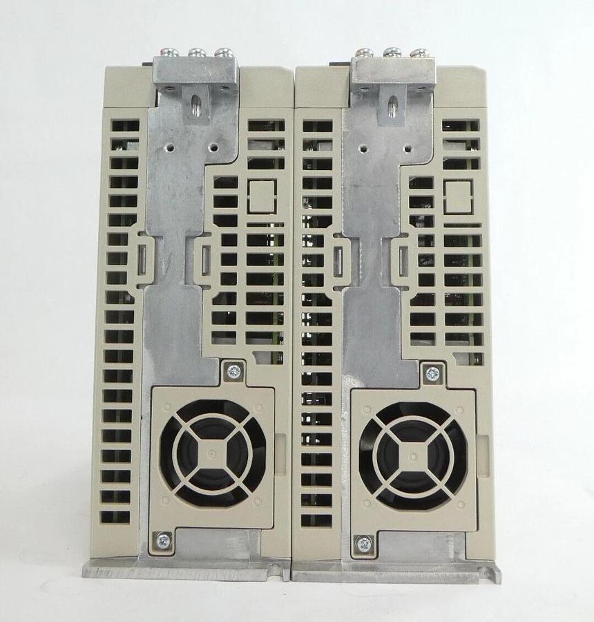 Used Yaskawa Electric SGD7W-1R6A30AY0810A MP3300i Servo Drive SERVOPACK Lot of 7