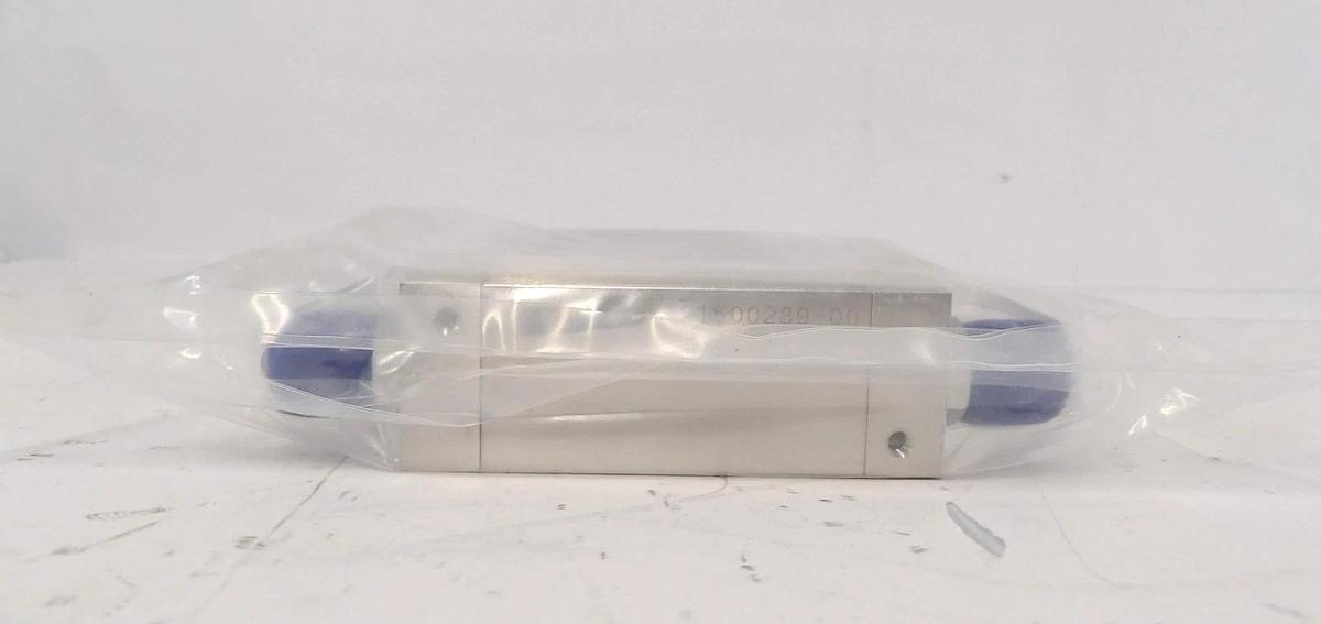 Used Aera TC FC-PA7810C Mass Flow Controller MFC Lot of 2 New