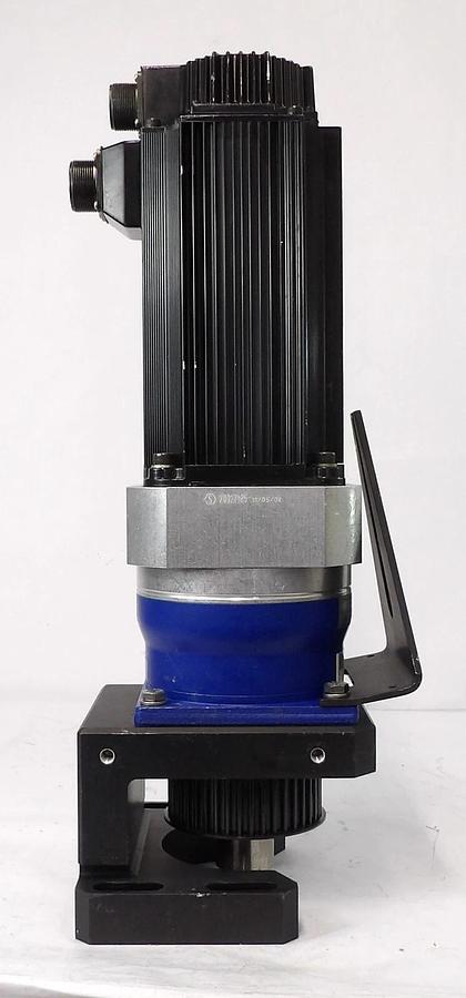 Used Yaskawa Electric SGMS-50A6AB AC Servo Motor SP140P-MX1-10-121-0AM AMAT Working