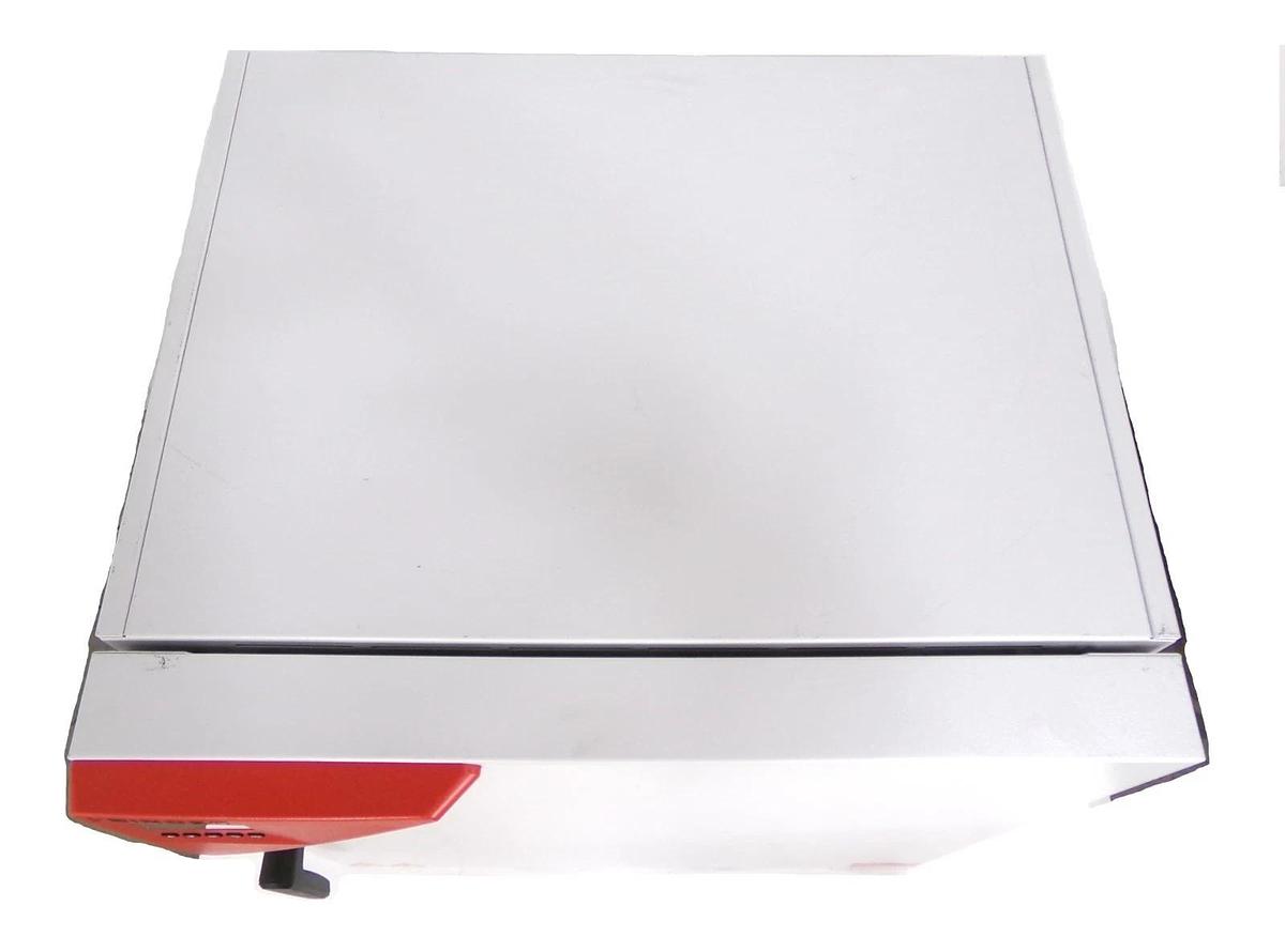 Used Binder 9010-0306 Drying and Heating Chamber with Forced Convection FD115 Working
