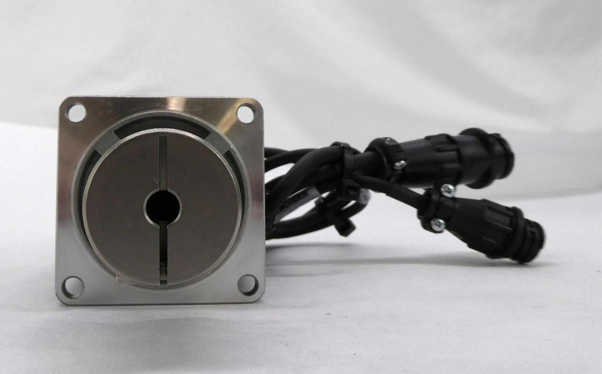 Used Sanyo Denki R2AA06040HCPBLM8 AC Servo Motor SANMOTION R Working Surplus