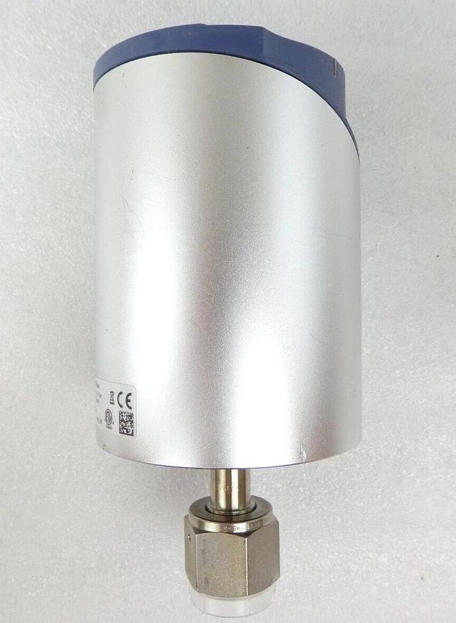 Used Inficon 390-143 Diaphragm Gauge Manometer CDG100D AMAT Surplus Working