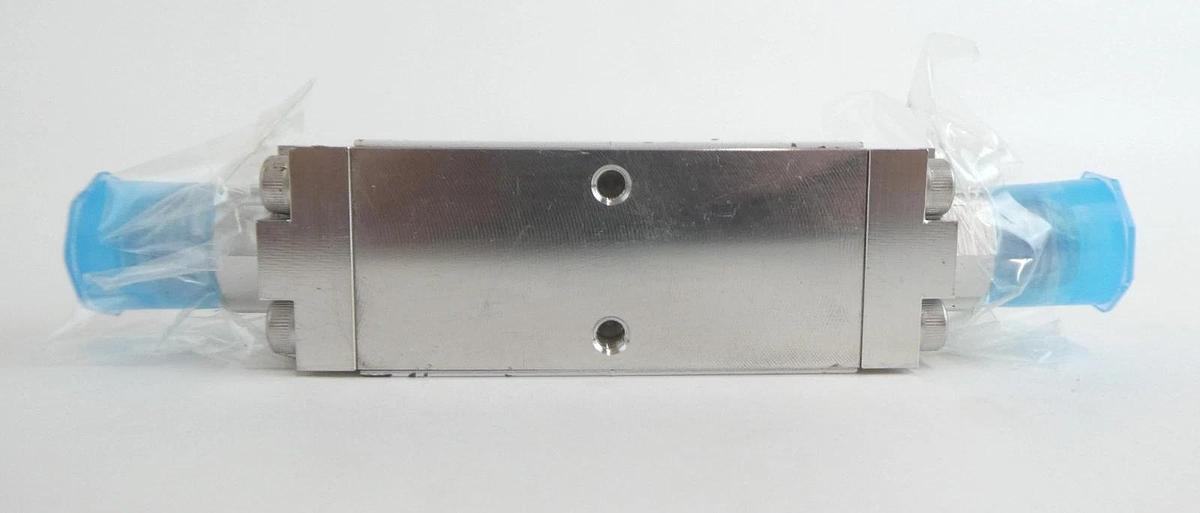 Used Fujikin UPCUS-HT50-4J2C-C150H Mass Flow Controller MFC UPC US Working