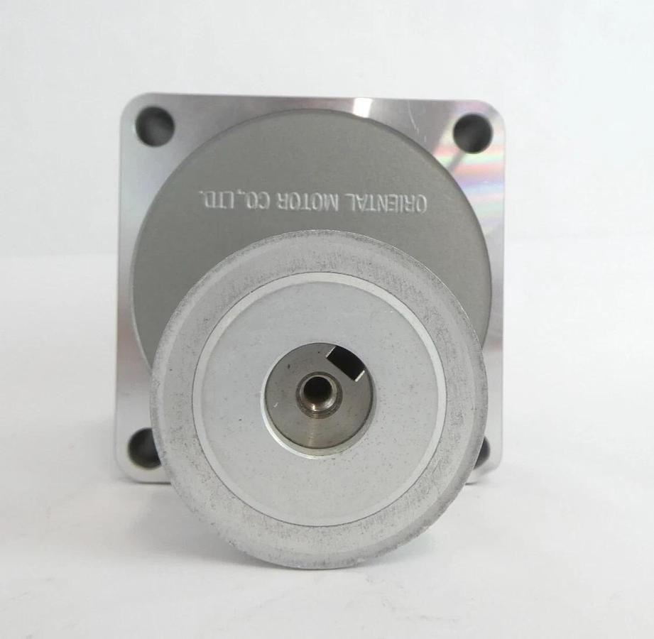 Used Oriental Motor BLM5120HP-GFV Motor W/Gear Head GFV5G10S Lot of 2 Working Spare