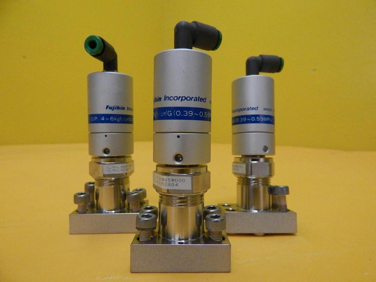 Used Fujikin 053804 Pneumatic Valve Normally Open 316L-P Lot of 3 Used Working