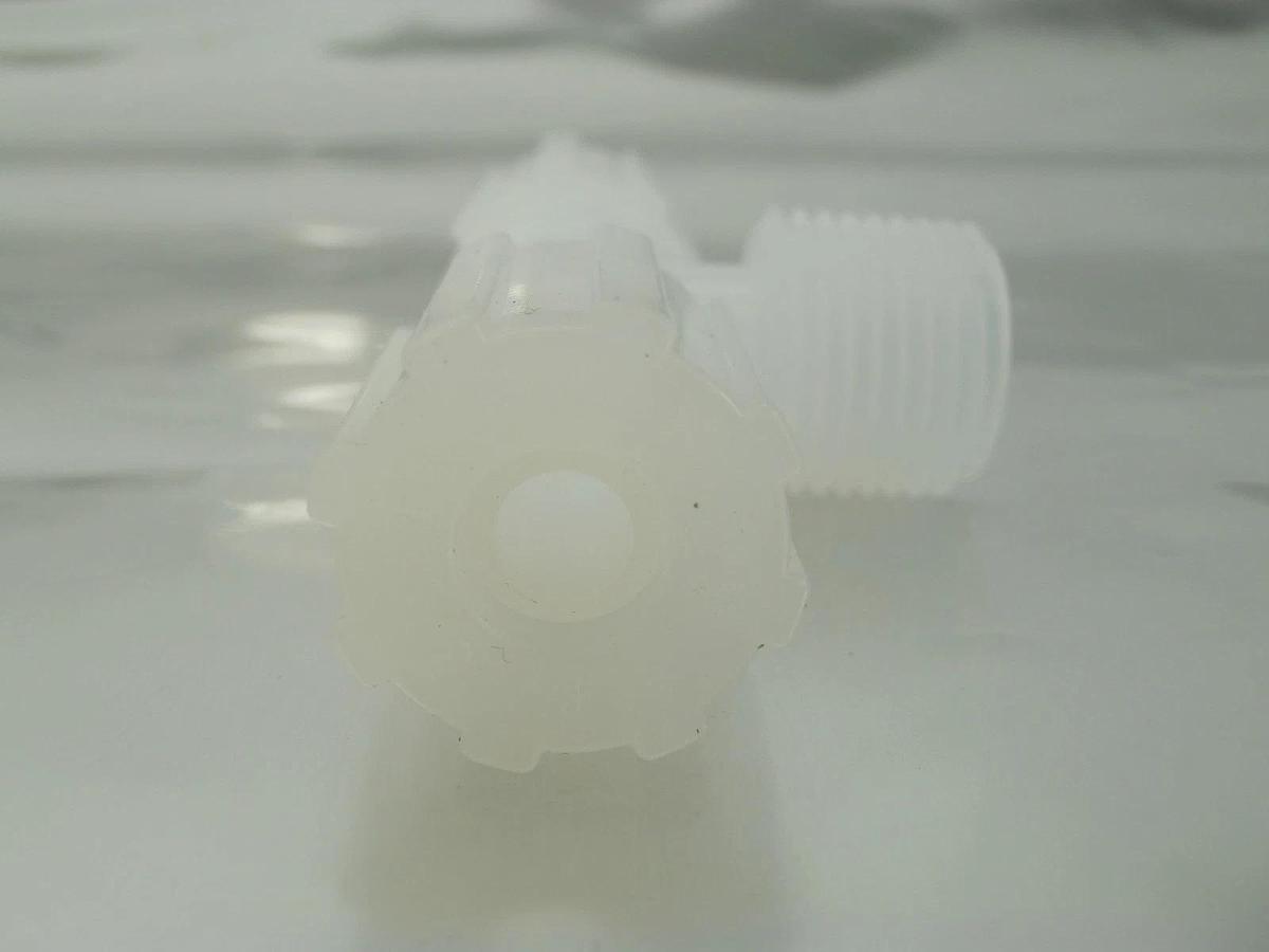 Entegris BT6-8FN-1 Tee Adapter 3/8" Flaretek x 1/2" MNPT Reseller Lot of 10 New