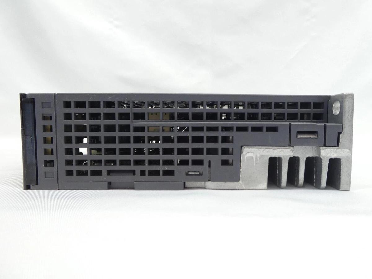 Mitsubishi MR-J3-10A-RX035T002 AC Servo Drive MELSERVO New Surplus