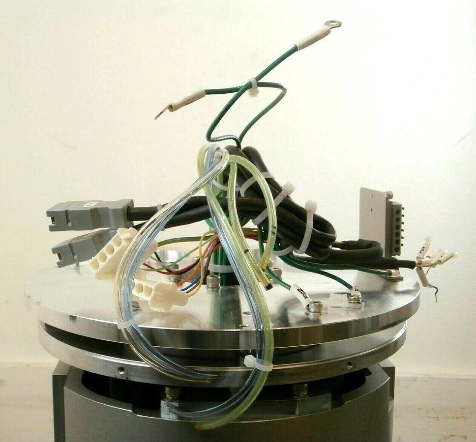 Used Yaskawa XU-RC350D-C51 Dual Arm Wafer Handling Robot with Missing Arms Untested
