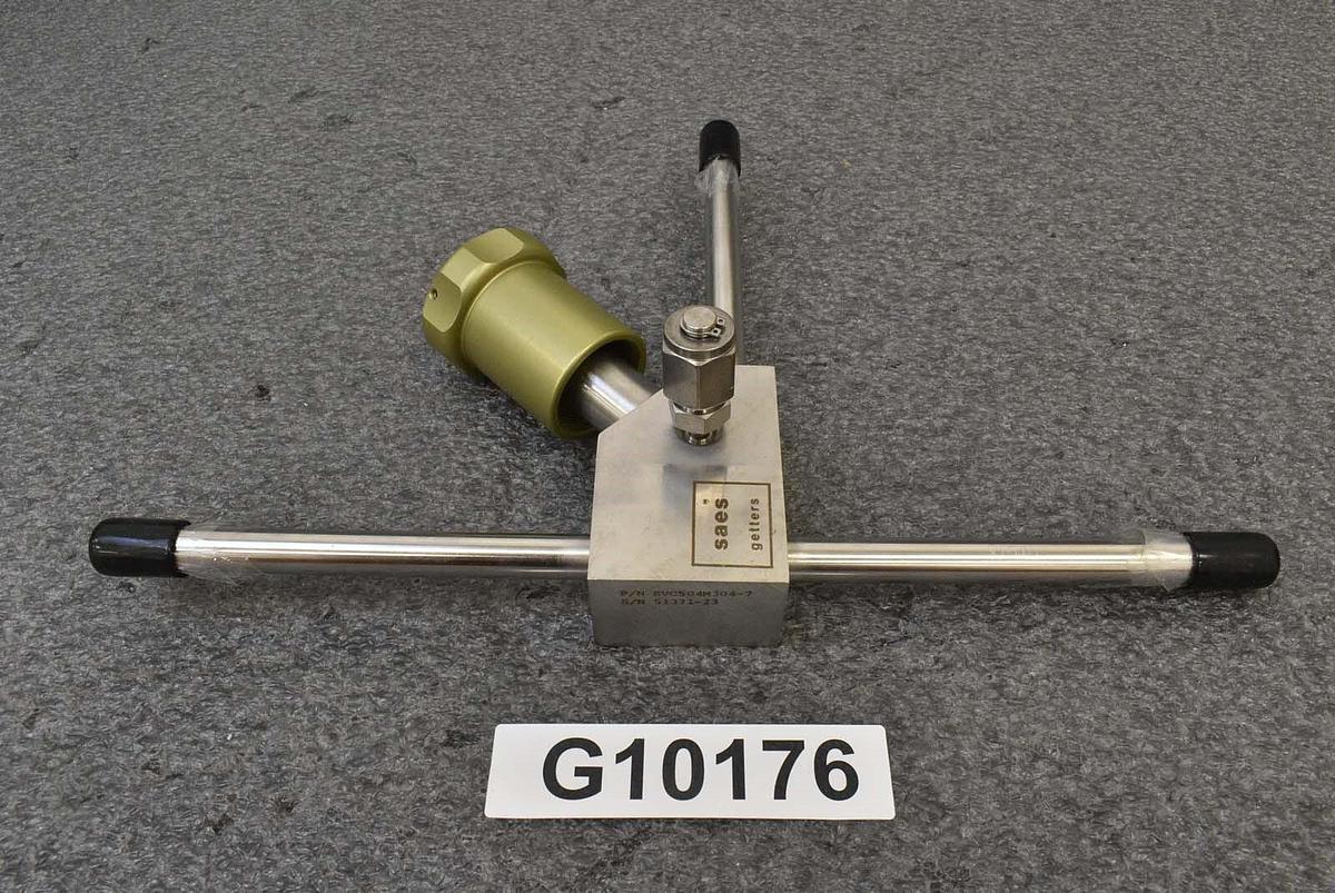 Used Saes Getters SVC504M304-7 Valve Assembly