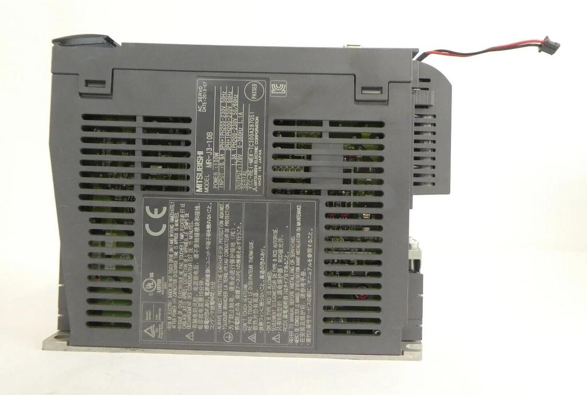 Used Mitsubishi MR-J3-10B MR-J3-40B Servo Drive MELSERVO Lot of 4 Working