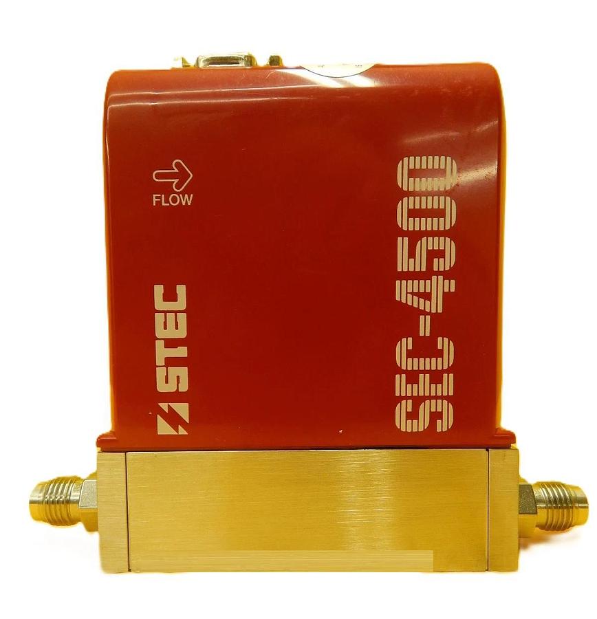 Used STEC SEC-4500MO Mass Flow Controller SEC-4500M 10 SLM He Working Surplus