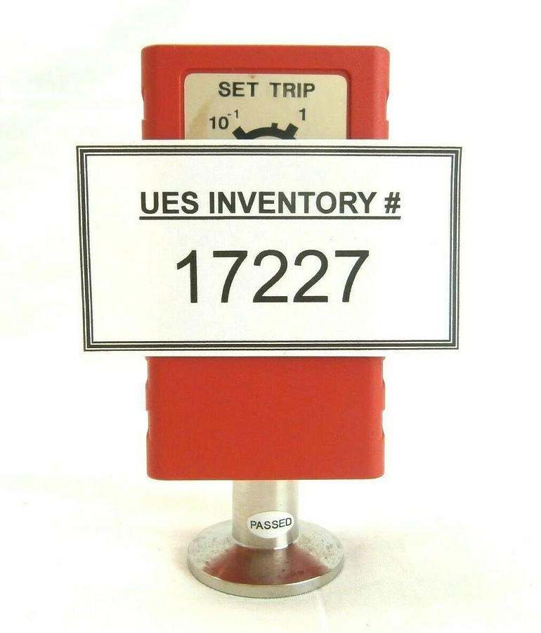 Used Edwards D02172000 Active Pirani Vacuum Gauge APG-M-NW25 ST/ST Used