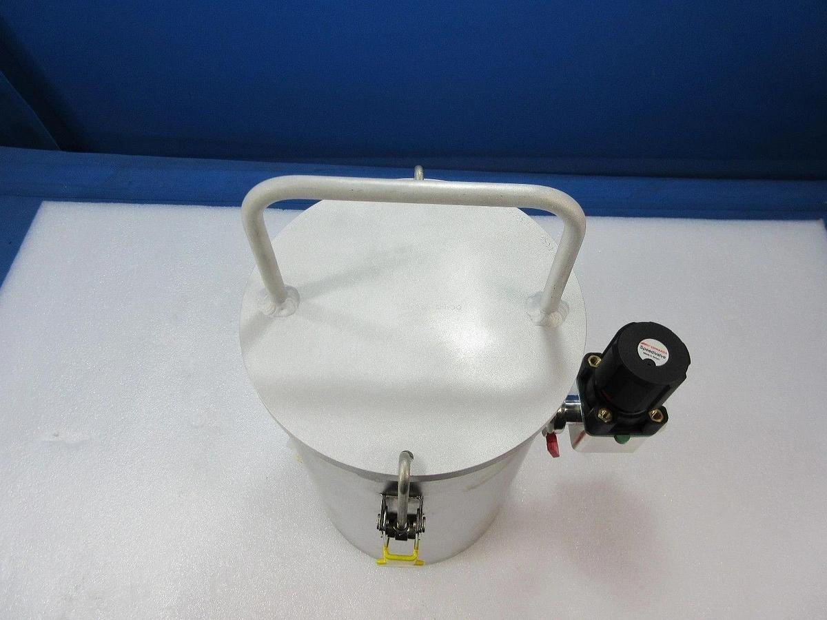 Used AMAT Applied Materials 9010-00561 Source Topcan Assy Fast Tetrode New