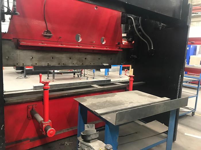 Used 1959 150 Ton Pacific Hydraulic Press Brake