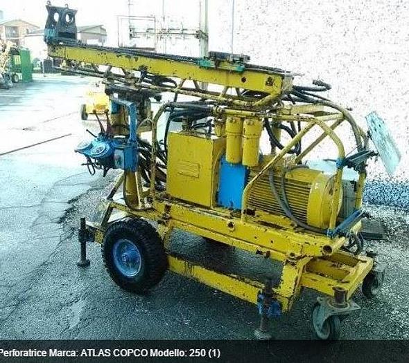 Usato Perforatrice Elettrica, ATLAS COPCO modello 250 - senza rotore - con pompa fanghi