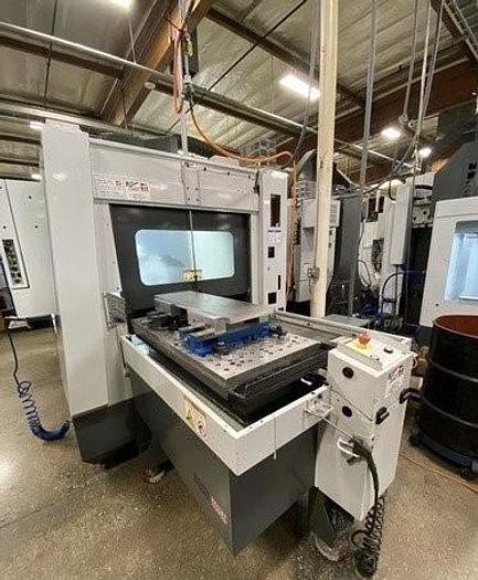 Used 2010 Haas VF3 with Pallet Changer