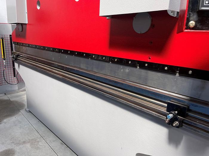 Usato PIEGATRICE COLGAR IDRAULICA  3000 X 50 TON