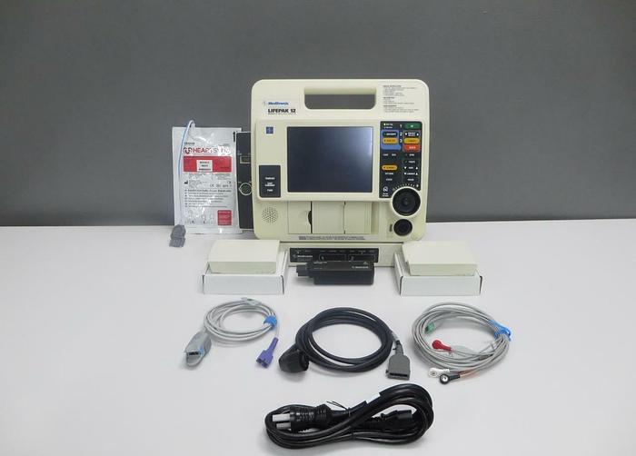 Used Lifepak 12 Biphasic 3 Lead SPO2 ECG Pacing Analyze AC ADAPTER