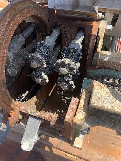 Used FMC Model 3 AR Automatic Corn Cutter