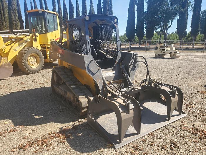 Used 2015 John Deere 319E