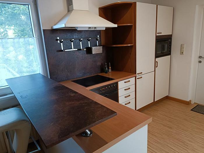 Gebraucht Küche mit Frühstücksplatz und E Geräte gebraucht