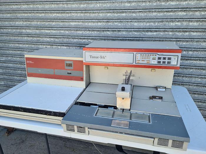 Used Tissue-Tek 4715 Embedding Console with Cryo Console