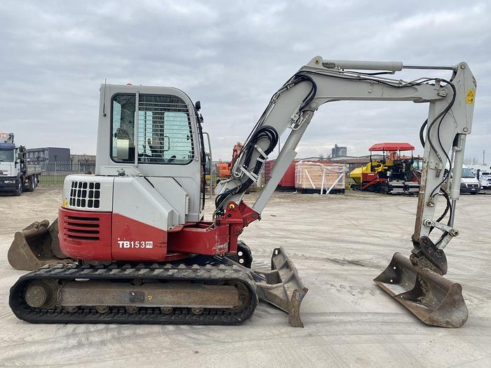 Usato 2012 TAKEUCHI TB153 FR