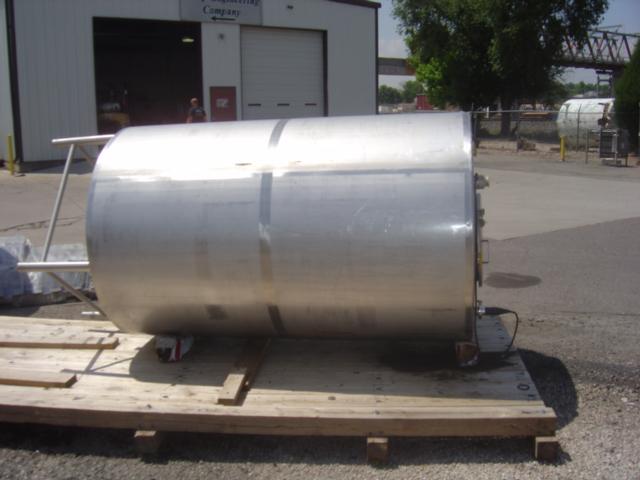 Usado 800 GALLON SINGLE SHELL TANK