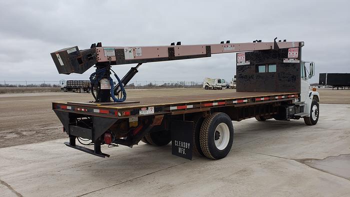 Used 2000 Freightliner FL70 Cleasby Roofing Conveyor Truck