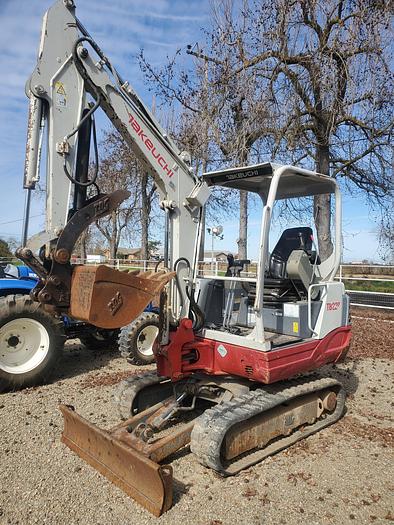 Used 2014 Takeuchi TB228