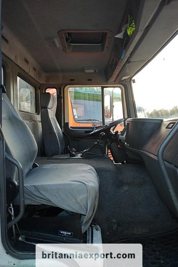 Used 2003 VOLVO FL 220 15 ton refrigerated truck