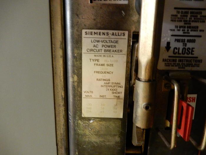 Used 480 V SIEMENS SWITCHGEAR